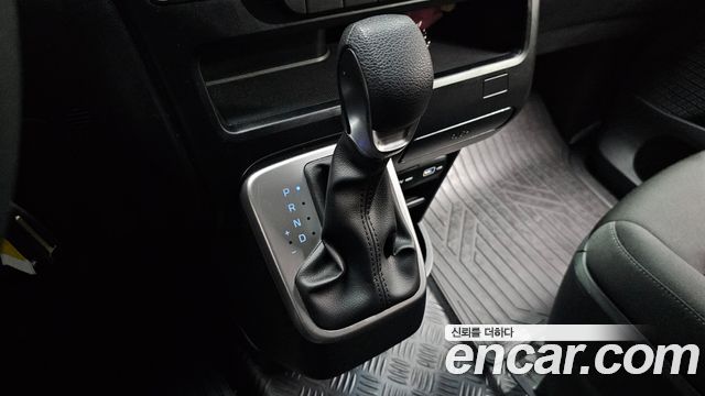 Hyundai Staria Cargo 5-Seater Smart 2022 — фото 9