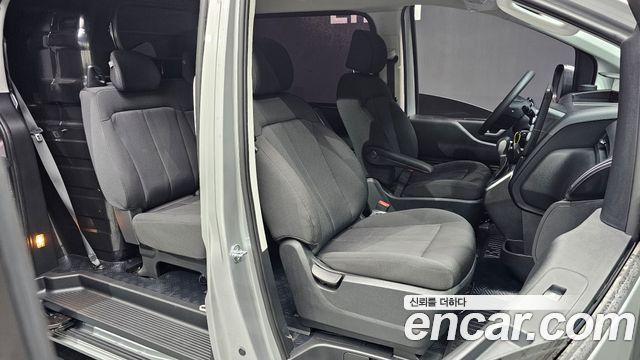 Hyundai Staria Cargo 5-Seater Smart 2022 — фото 11