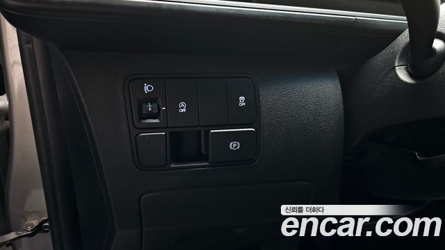 Hyundai Staria Cargo 5-Seater Smart 2022 — фото 18