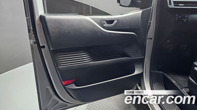 Hyundai Staria Cargo 5-Seater Smart 2022 — фото 24