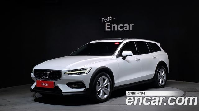 Volvo V60 Cross Country (II) T5 AWD