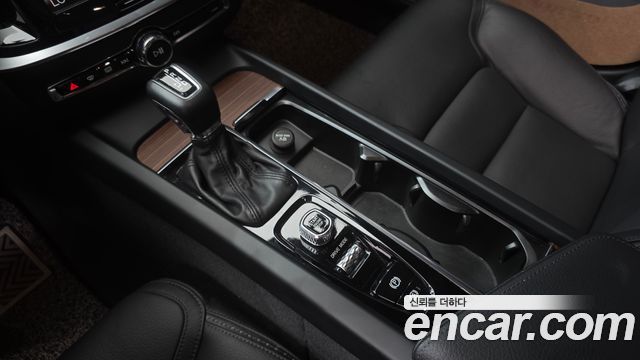 Volvo V60 Cross Country (II) T5 AWD 2019 — фото 9
