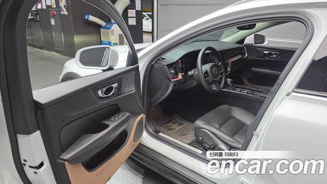 Volvo V60 Cross Country (II) T5 AWD 2019 — фото 10