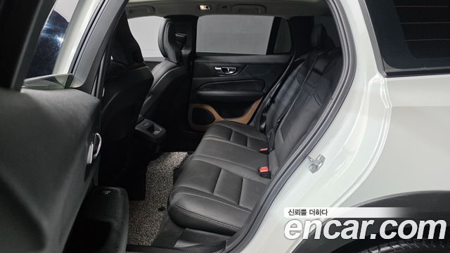 Volvo V60 Cross Country (II) T5 AWD 2019 — фото 12