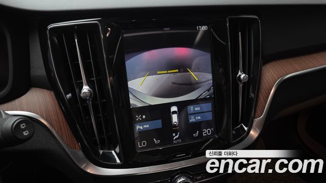 Volvo V60 Cross Country (II) T5 AWD 2019 — фото 15