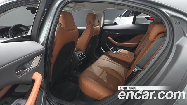 Jaguar I-PACE EV400 HSE 2020 — фото 15