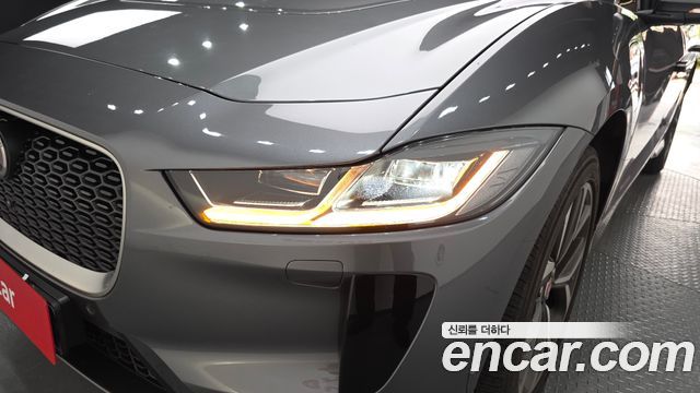 Jaguar I-PACE EV400 HSE 2020 — фото 28