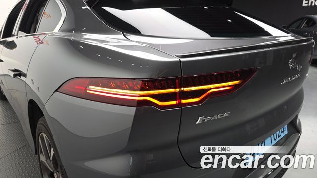 Jaguar I-PACE EV400 HSE 2020 — фото 29