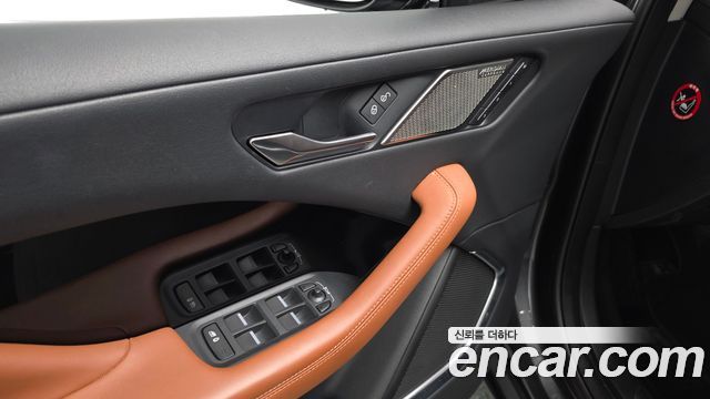 Jaguar I-PACE EV400 HSE 2020 — фото 33