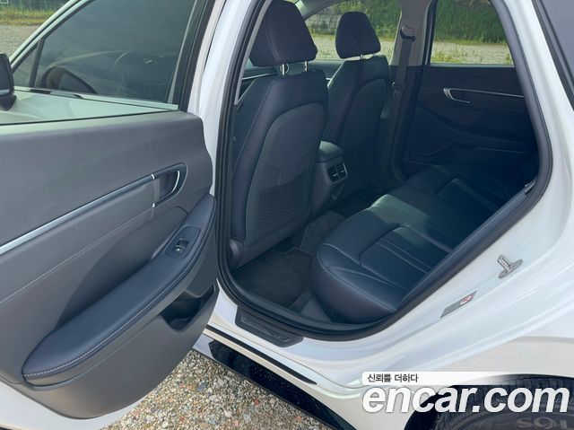Hyundai Sonata (DN8) 2.0 Premium Plus 2023 — фото 11