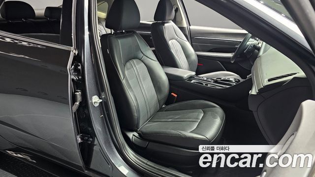 Hyundai Sonata (DN8) 2.0 Premium Plus 2022 — фото 12