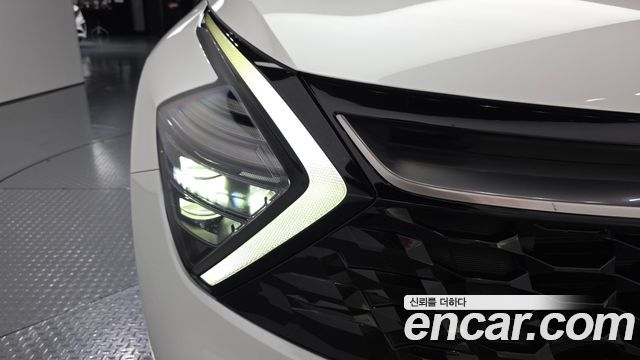 Kia Sportage Hybrid (V) Nobleless 2WD 2022 — фото 22