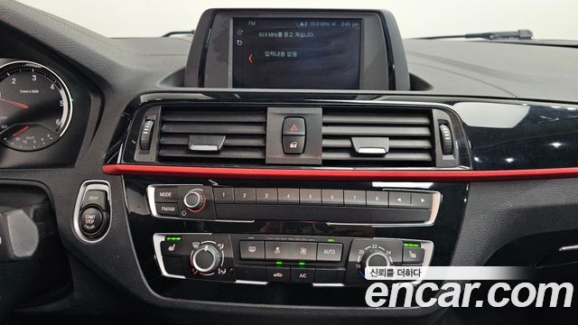 BMW 1 Series (F20) 118d Sport Special Edition 5Door 2019 — фото 12