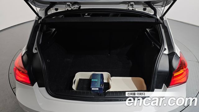 BMW 1 Series (F20) 118d Sport Special Edition 5Door 2019 — фото 17