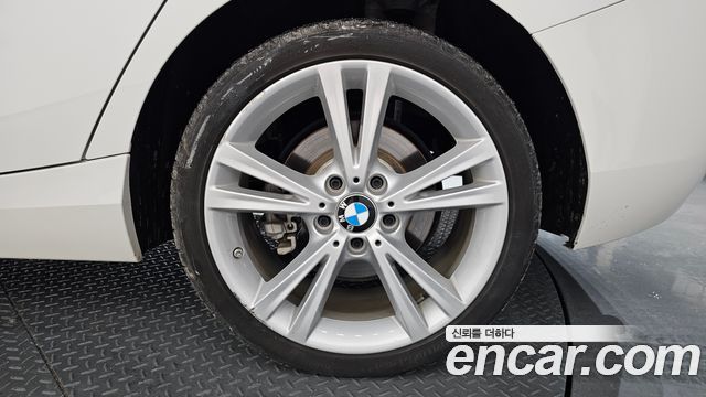BMW 1 Series (F20) 118d Sport Special Edition 5Door 2019 — фото 21