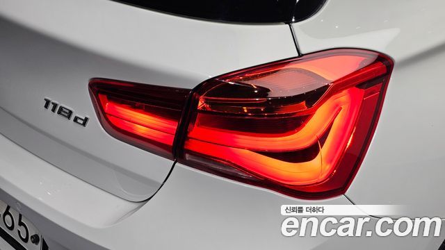 BMW 1 Series (F20) 118d Sport Special Edition 5Door 2019 — фото 23