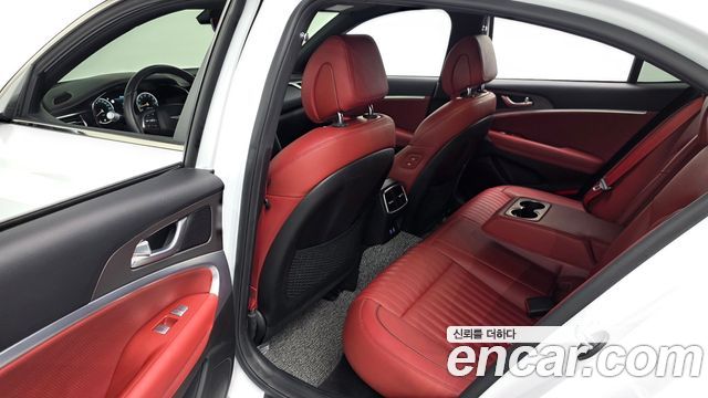 Genesis G70 Shooting Brake Gasoline 2.5T 2WD 2024 — фото 15