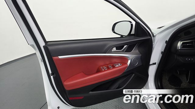 Genesis G70 Shooting Brake Gasoline 2.5T 2WD 2024 — фото 30