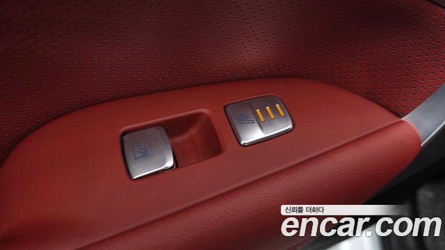Genesis G70 Shooting Brake Gasoline 2.5T 2WD 2024 — фото 39