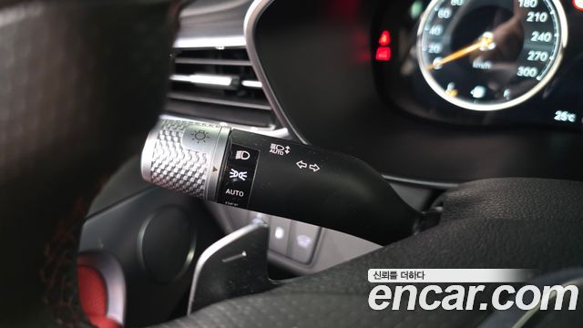 Genesis G70 Shooting Brake Gasoline 2.5T 2WD 2024 — фото 40