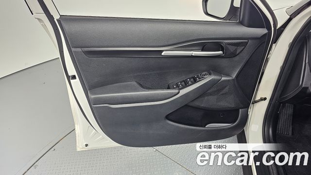 Kia Seltos Gasoline 1.6 Turbo 2WD Trendy 2023 — фото 24