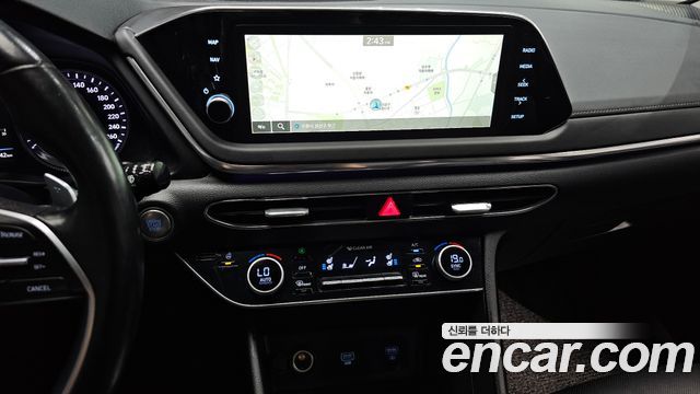 Hyundai Sonata (DN8) 2.0 Premium Plus 2022 — фото 13