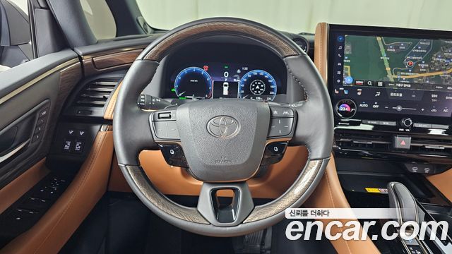 Toyota Alphard (IV) 2.5 HEV Executive AWD 2025 — фото 12