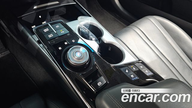 Kia K8 2.5 Gasoline 2WD Noblesse 2022 — фото 9