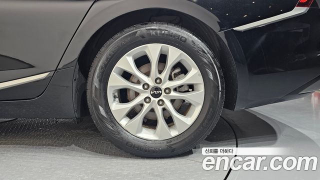 Kia K8 2.5 Gasoline 2WD Noblesse 2022 — фото 21