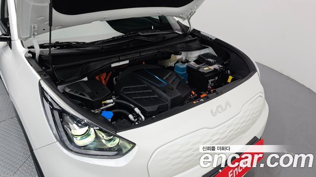 Kia Niro Plus Earth 2024 — фото 6
