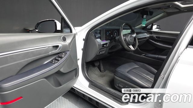 Hyundai Sonata The Edge (DN8) 2.0 Exclusive 2024 — фото 10