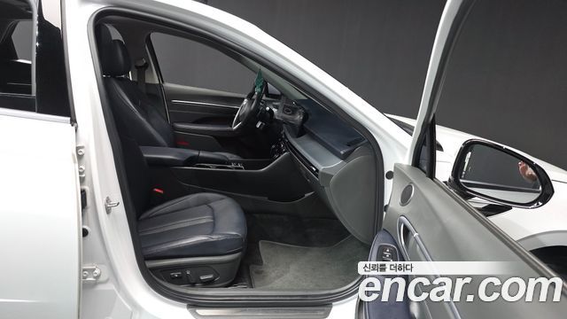 Hyundai Sonata The Edge (DN8) 2.0 Exclusive 2024 — фото 11