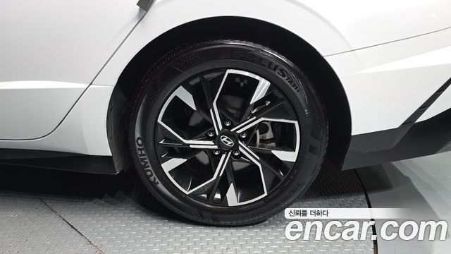Hyundai Sonata The Edge (DN8) 2.0 Exclusive 2024 — фото 21