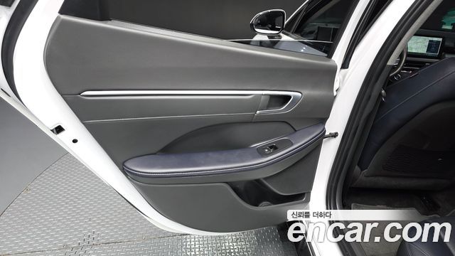 Hyundai Sonata The Edge (DN8) 2.0 Exclusive 2024 — фото 25