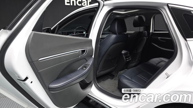 Hyundai Sonata The Edge (DN8) 2.0 Exclusive 2024 — фото 26