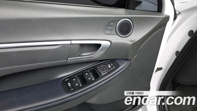 Hyundai Sonata The Edge (DN8) 2.0 Exclusive 2024 — фото 30