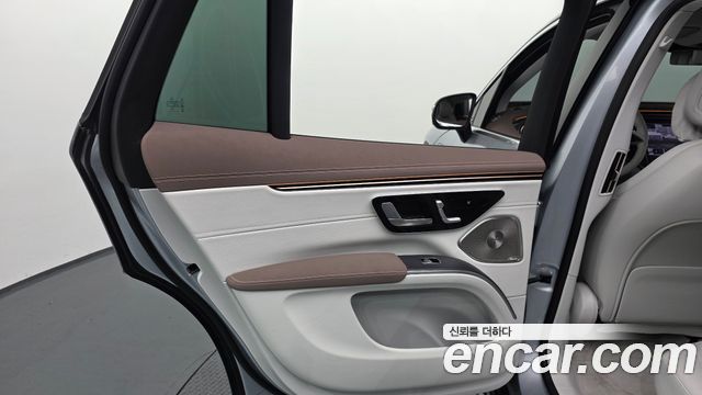 Mercedes-Benz EQS SUV (X296) EQS450 4MATIC 2023 — фото 25