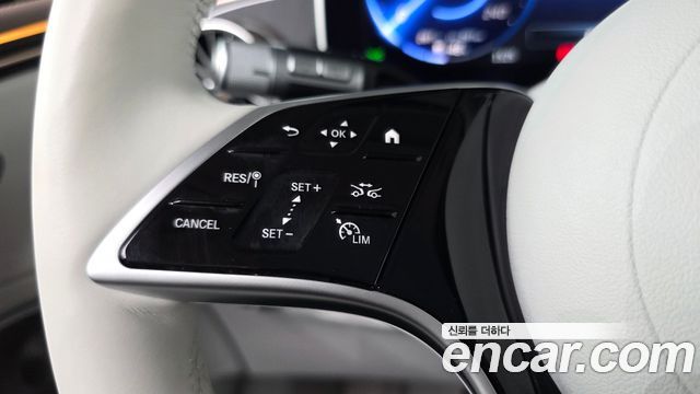 Mercedes-Benz EQS SUV (X296) EQS450 4MATIC 2023 — фото 33