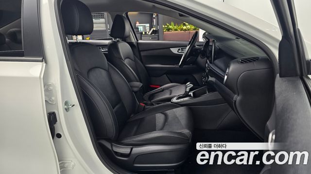 Kia K3 (II) 1.6 Prestige 2022 — фото 10