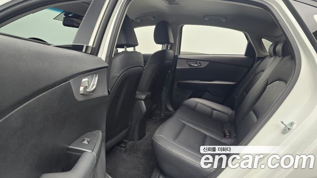 Kia K3 (II) 1.6 Prestige 2022 — фото 12