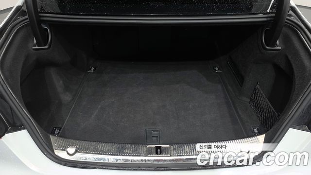 Audi A8 50 TDI Quattro LWB D4 2015 — фото 20
