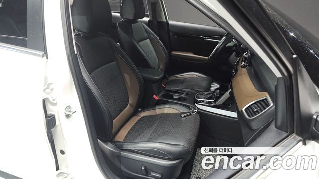 Kia Seltos Gasoline 1.6 Turbo 2WD Signature 2022 — фото 12
