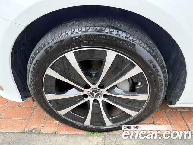 Mercedes-Benz E-Class (W213) E300e 4MATIC Exclusive 2021 — фото 24