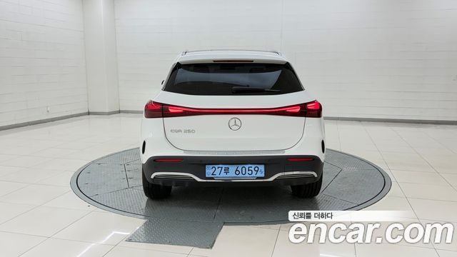 Mercedes-Benz EQA (H243) EQA250 AMG Line 2026 — фото 4