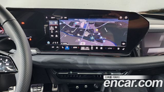 Audi A6 e-tron Performance S line 2025 — фото 12