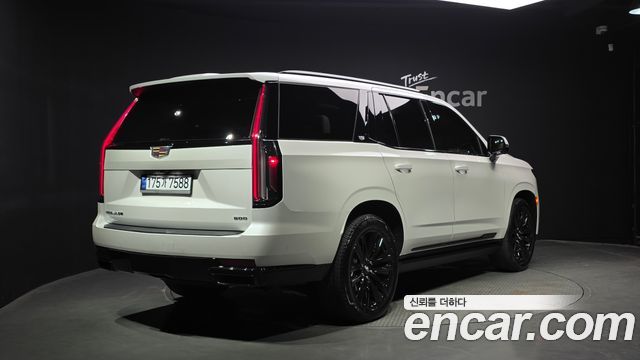 Cadillac Escalade (V) 6.2 Sports Platinum 2024 — фото 2