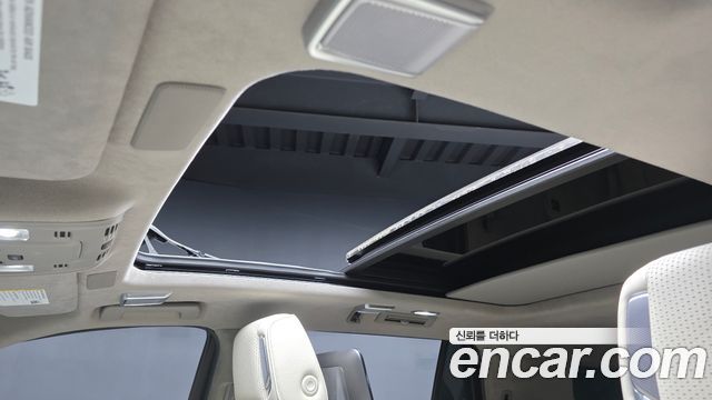 Cadillac Escalade (V) 6.2 Sports Platinum 2024 — фото 19