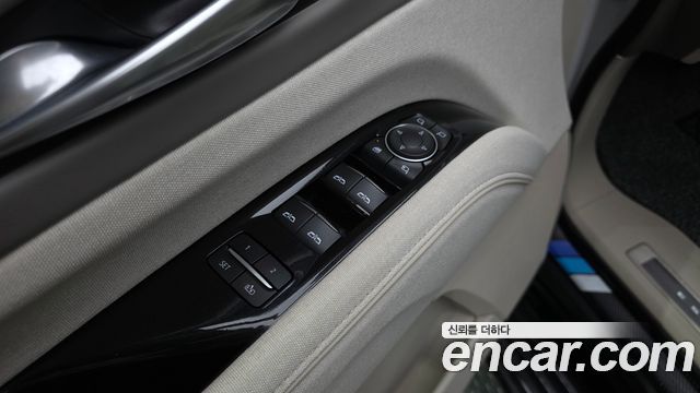 Cadillac Escalade (V) 6.2 Sports Platinum 2024 — фото 27
