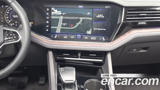 Volkswagen Touareg (III) 3.0 TDI Prestige 2023 — фото 13