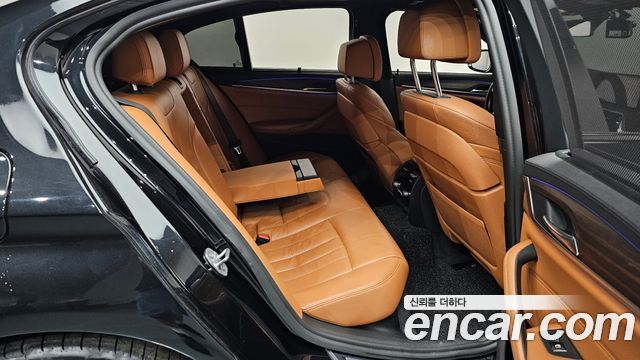 BMW 5 Series (G30) 520d M Sport Package Plus 2017 — фото 11